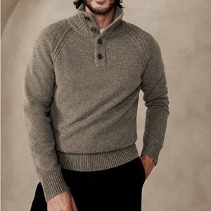 Banana Republic, Men's Navy  Button-Front Turtleneck Sweater MD